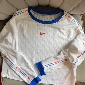 Women’s Nike White Long Sleeve Shirt Size Large